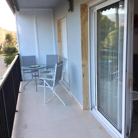 Encantador En Primera Linea. *